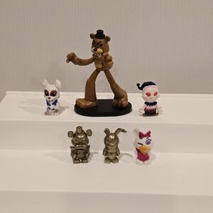 Funko Five Nights at Freddy's FNAFSecurity Breach Grab N' Go Mystery Minis Set